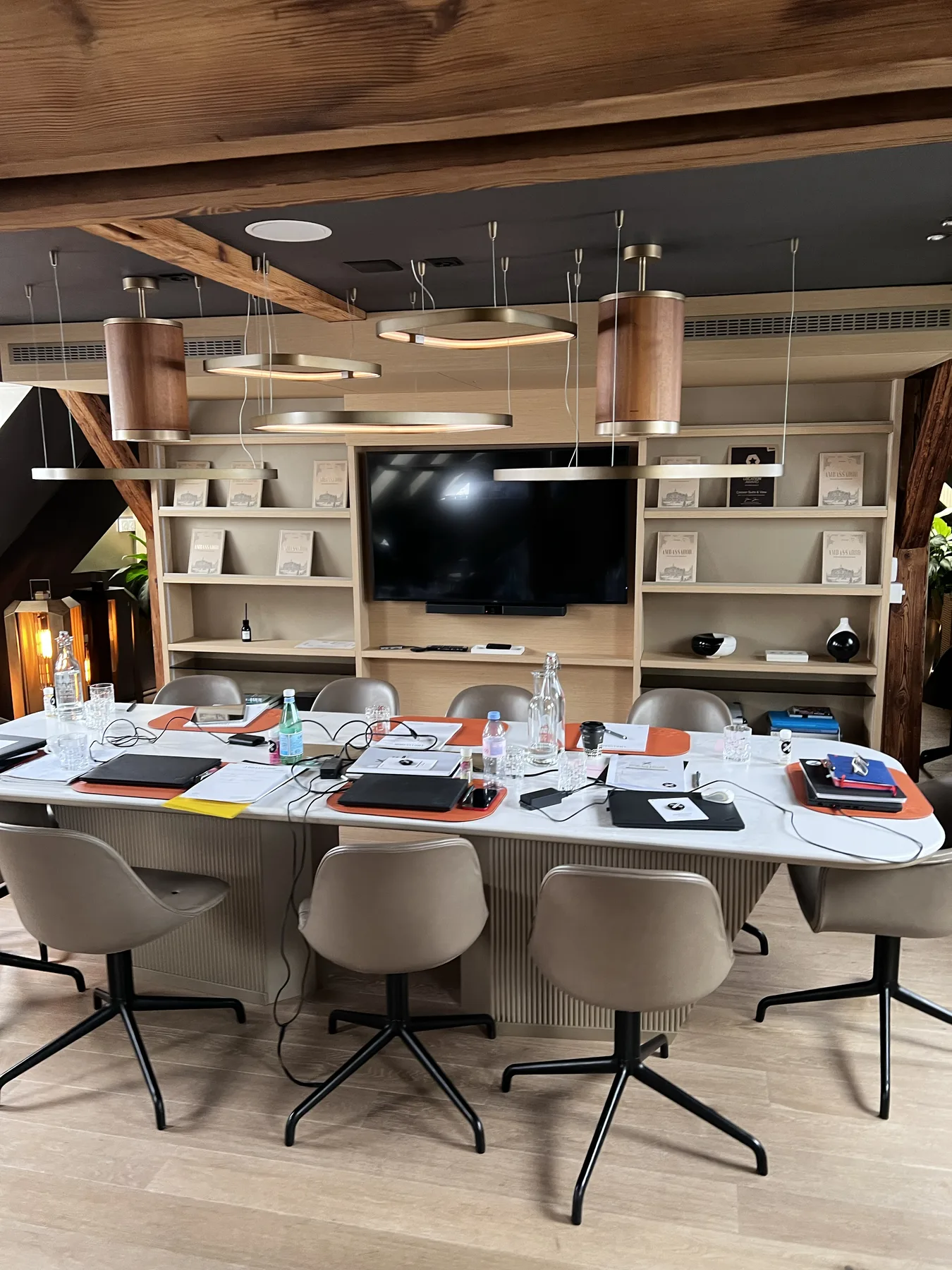 Prepared training room for a hands-on AI for HR workshop in Zürich